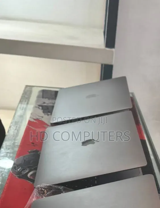 New Laptop Apple MacBook Air 2020 M1 8GB Apple M1 SSD 256GB