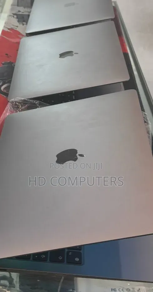 New Laptop Apple MacBook Air 2020 M1 8GB Apple M1 SSD 256GB