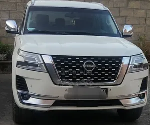 Nissan Patrol 2017 White