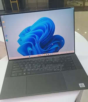 New Laptop Dell XPS 15 16GB Intel Core i7 SSD 512GB