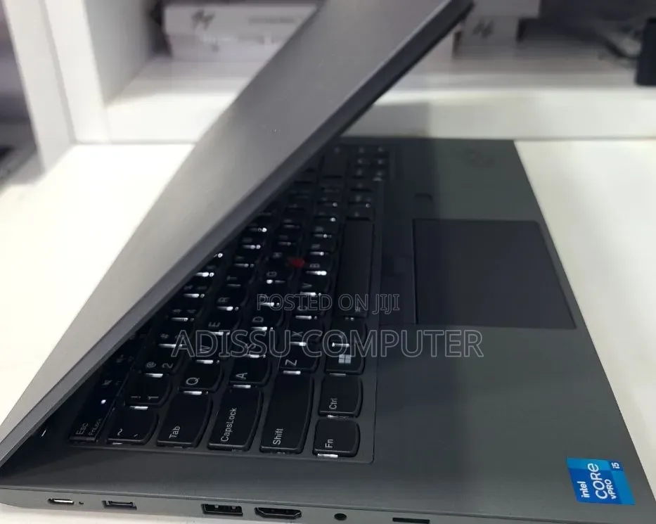 New Laptop Lenovo ThinkPad T14 16GB Intel Core i5 SSD 512GB