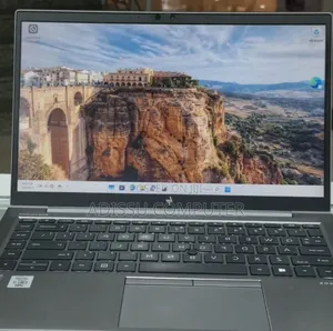 New Laptop HP ZBook Firefly 14 G7 16GB Intel Core i7 SSD 512GB