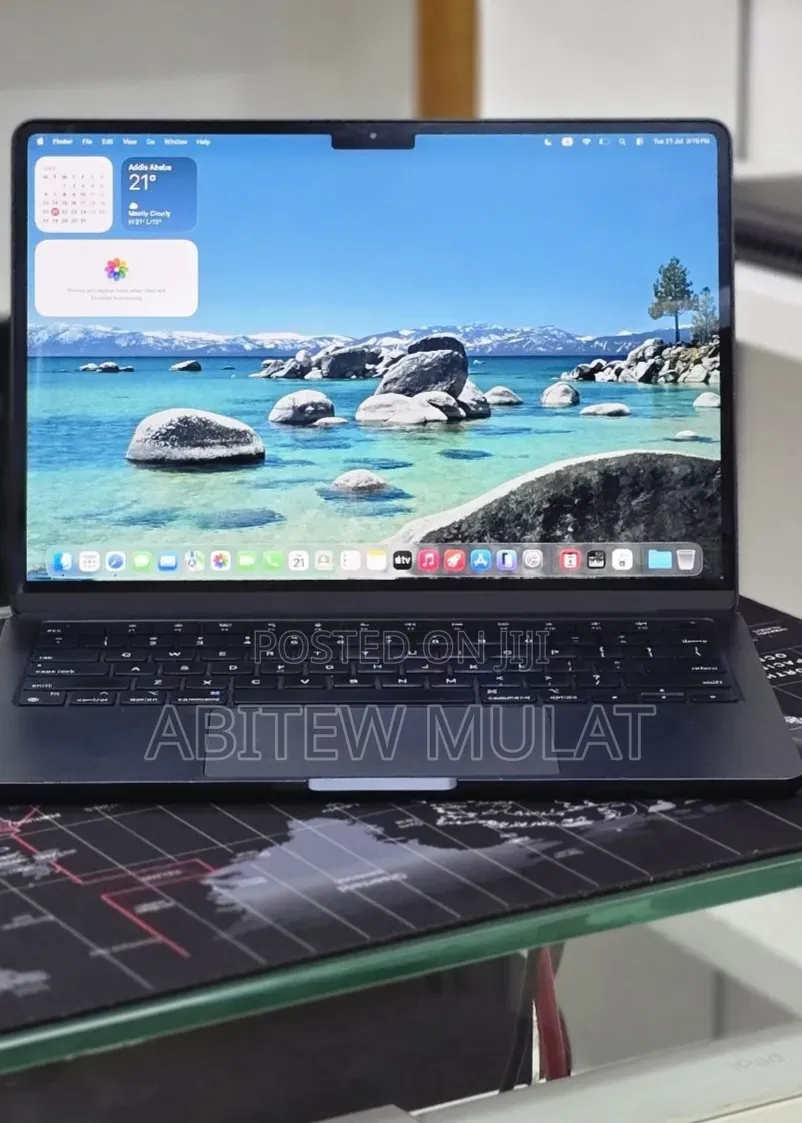 New Laptop Apple MacBook Air 2022 M2 8GB Apple M2 SSD 256GB