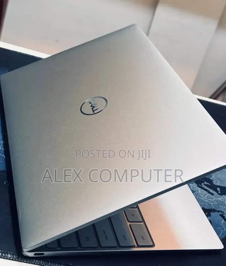 New Laptop Dell XPS 13 16GB Intel Core i5 SSD 512GB