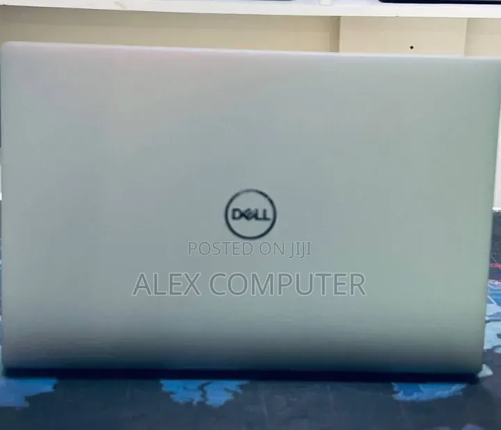 New Laptop Dell XPS 13 16GB Intel Core i5 SSD 512GB