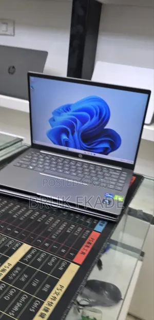 New Laptop HP Pavilion 14 16GB Intel Core i5 SSD 512GB
