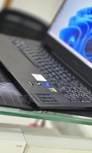 New Laptop HP Omen 16 16GB Intel Core i9 SSD 512GB