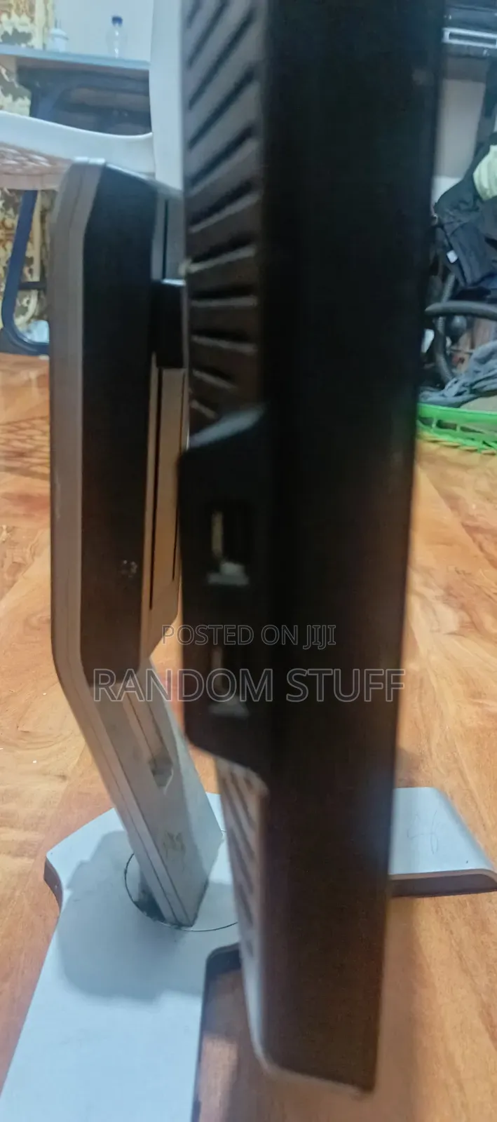 Dell 17' Monitor White