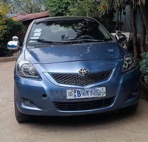 Toyota Belta 2010 Blue