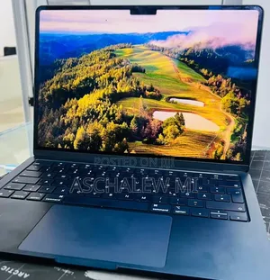 New Laptop Apple MacBook Air 2022 M2 16GB Apple M2 SSD 512GB