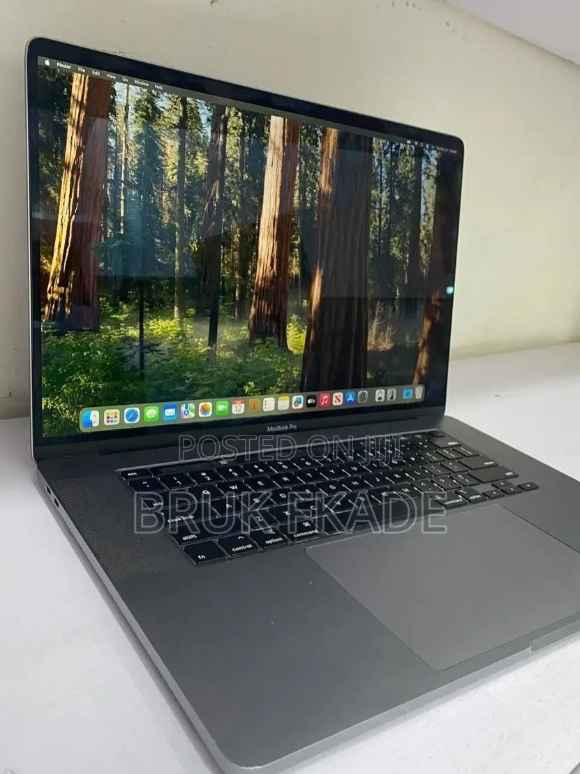New Laptop Apple MacBook Pro 2019 16GB Intel Core i9 SSD 1T