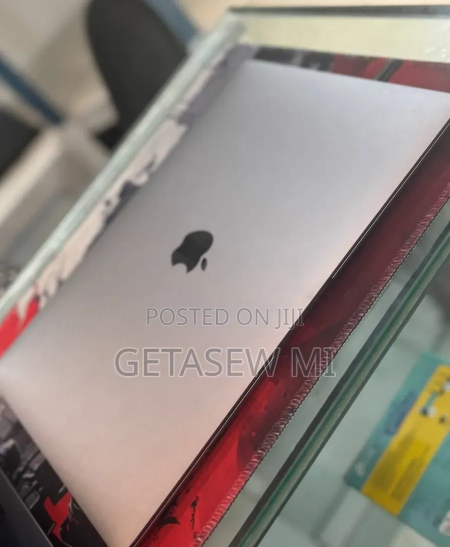 New Laptop Apple MacBook Air 2020 M1 8GB Apple M1 SSD 256GB