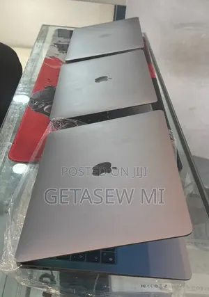 New Laptop Apple MacBook Air 2020 M1 8GB Apple M1 SSD 256GB