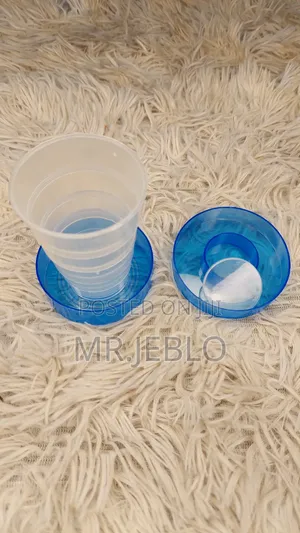 Portable Folding Travel Cup With Storage Case | Brand New የፀበል መጠጫ