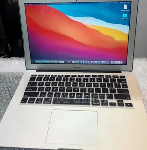 New Laptop Apple MacBook 8GB Intel Core i5 SSD 128GB