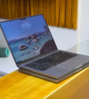 New Laptop Apple MacBook Pro 2021 M1 32GB Apple M1 Pro SSD 512GB