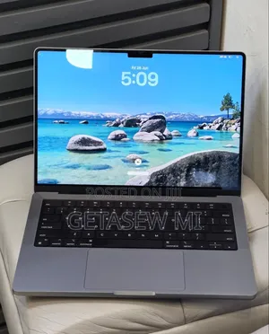 New Laptop Apple MacBook Pro 2021 M1 32GB Apple M1 Pro SSD 512GB