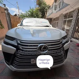 Toyota Land Cruiser 2023 White