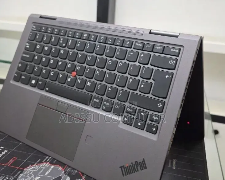 New Laptop Lenovo ThinkPad X1 Yoga 16GB Intel Core i7 SSD 512GB