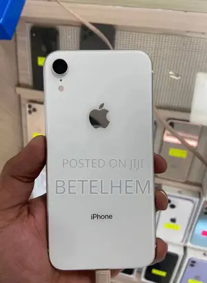 Apple iPhone XR 128 GB White