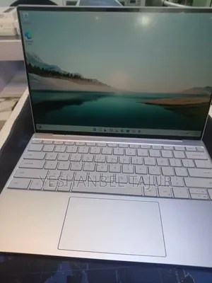 New Laptop Dell XPS 13 16GB Intel Core i5 SSD 512GB