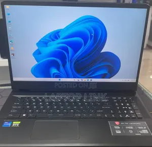 New Laptop MSI GP75 Leopard 16GB Intel Core i7 SSD 1T