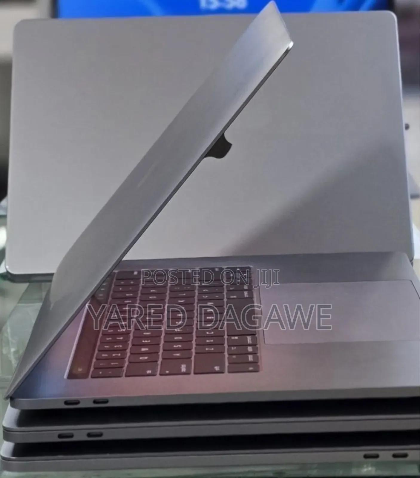 New Laptop Apple MacBook Pro 2017 16GB Intel Core i7 SSD 512GB