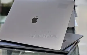 New Laptop Apple MacBook Pro 2017 16GB Intel Core i7 SSD 512GB