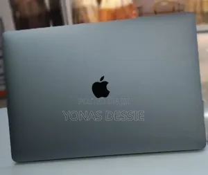 New Laptop Apple MacBook Pro 2015 16GB Intel Core i7 SSD 512GB
