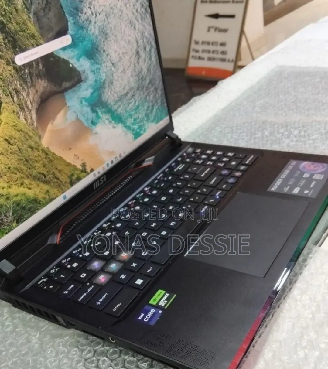 New Laptop MSI Raider GE68HX 13VI-202US 32GB Intel Core i9 SSD 1T