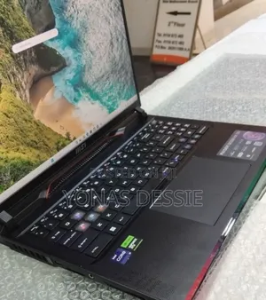 New Laptop MSI Raider GE68HX 13VI-202US 32GB Intel Core i9 SSD 1T