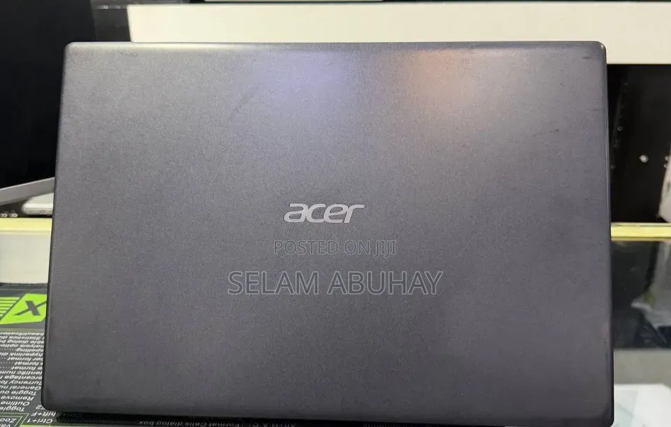 Laptop Acer Aspire 3 8GB Intel Core i7 HDD+SSD 256GB