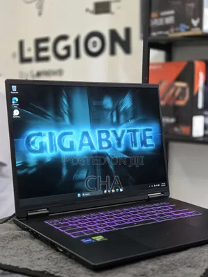 New Laptop Gigabyte GAMING A16 16GB Intel Core i7 SSD 1T