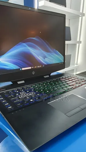 New Laptop HP Omen 17 16GB Intel Core i7 SSD 512GB