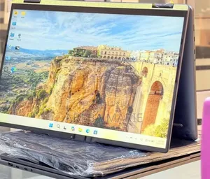 New Laptop Lenovo Yoga 9i 16GB Intel Core Ultra 7 SSD 512GB