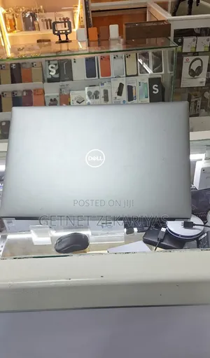 New Laptop Dell Precision 15 3551 16GB Intel Core i7 SSD 512GB
