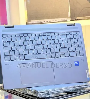 New Laptop Lenovo Yoga 7i 16GB Intel Core Ultra 7 SSD 512GB