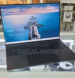 New Laptop Dell Precision 5540 16GB Intel Core i7 SSD 512GB