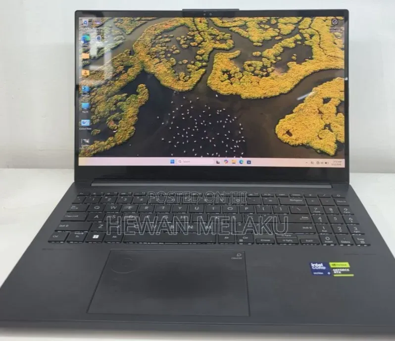 New Laptop Asus Vivobook 15 16GB Intel Core Ultra 9 SSD 512GB