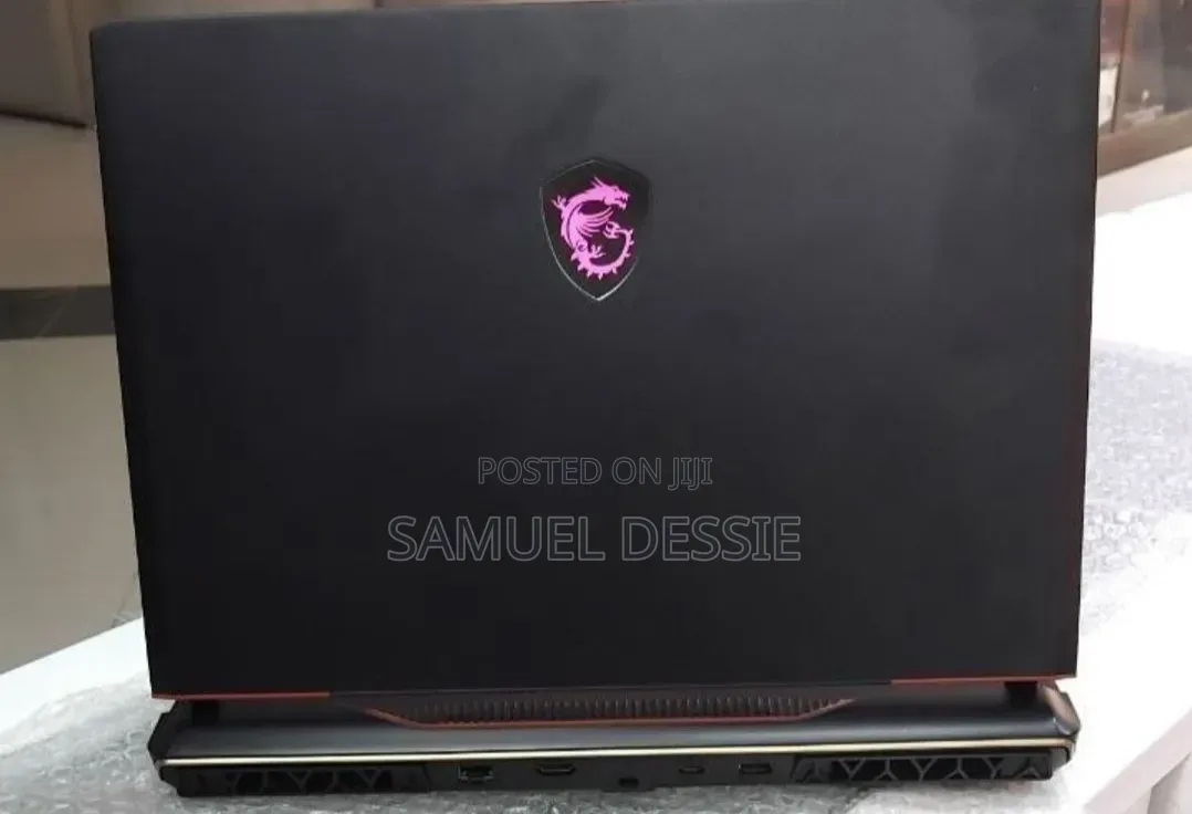 New Laptop MSI Raider GE68HX 13VI-202US 32GB Intel Core i9 SSD 1T