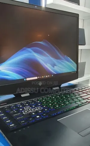 New Laptop HP Omen 17 16GB Intel Core i7 SSD 512GB