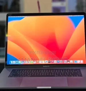 New Laptop Apple MacBook Pro 2017 16GB Intel Core i7 SSD 512GB