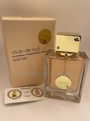 Club De Nuit Woman
