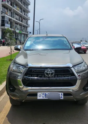 Toyota Hilux 2021