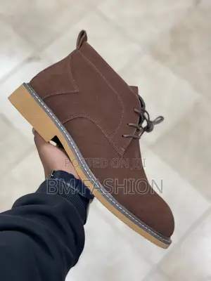 Brown Chelsea Boots With Laces