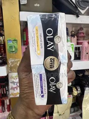 Olay Natural Aura SPF 15