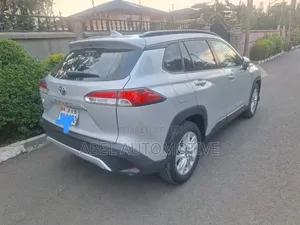 Toyota Corolla 2023 Silver