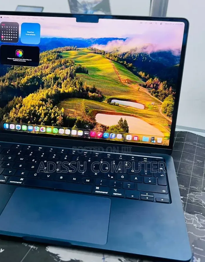 New Laptop Apple MacBook Air 2022 M2 16GB Apple M2 SSD 512GB