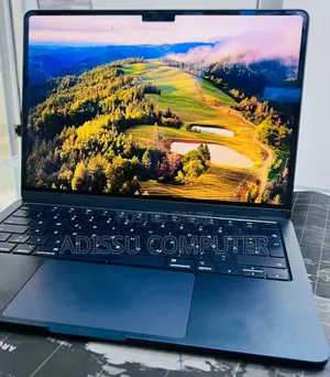 New Laptop Apple MacBook Air 2022 M2 16GB Apple M2 SSD 512GB