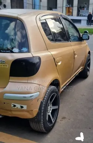 Toyota Vitz 2004